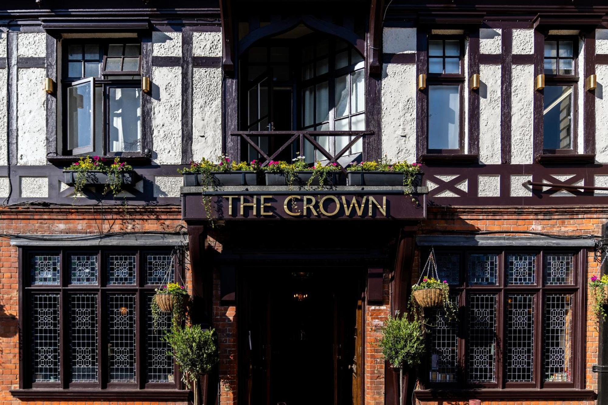 Crown Hotel Chertsey Exterior foto